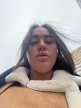 KiraSunshine online show from April 2026 04:43:01 AM