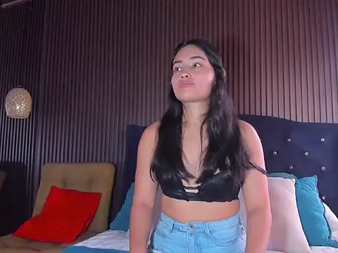 ViolettRouse online show from November 2025 04:56:01 PM