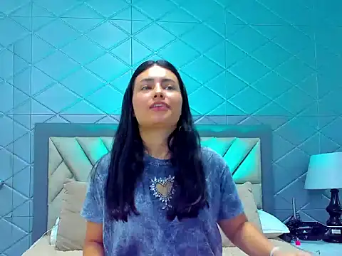 ViolettRouse online show from November 2025 03:58:01 PM