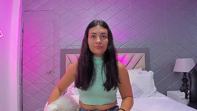 ViolettRouse online show from December 2025 04:11:01 PM