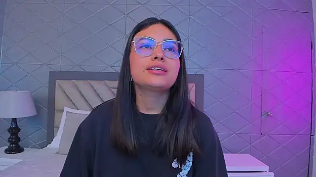 ViolettRouse online show from March 2026 02:40:02 PM