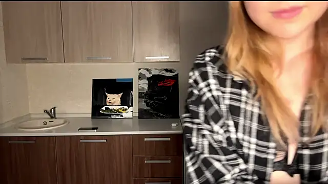 MyraLitterers online show from October 2025 02:35:01 PM