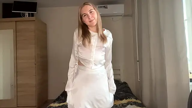 MyraLitterers online show from November 2025 12:05:02 PM