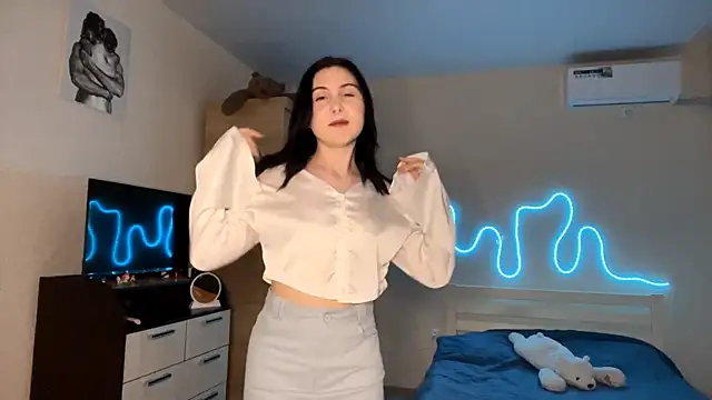 MyraLitterers online show from April 2026 04:23:01 PM