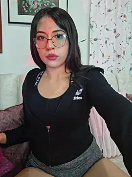 chloebrownn03 online show from April 2026 03:13:01 AM