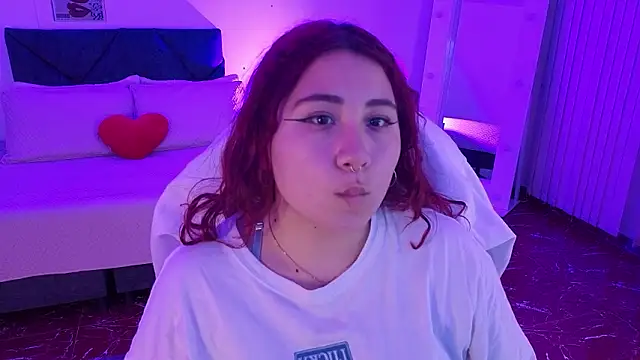 littlee red online show from February 2026 08:51:02 PM