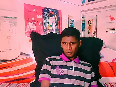 IndianThuggin online show from November 2025 04:24:01 AM