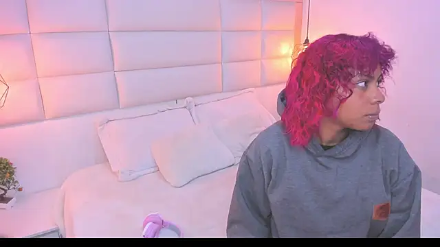 Sofia clk online show from April 2026 03:06:01 AM