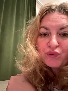 Amelia-Diamond online show from November 2025 11:25:01 PM