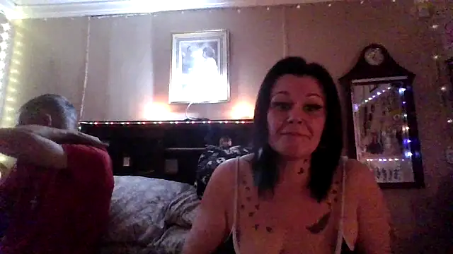 ravenlove1986 online show from November 2025 04:21:01 AM