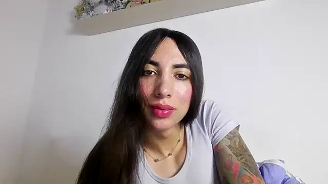 Snapshot of valeriahornier chatting on May 2026 04:08:02 AM valeriahornier online show from May 2026 04:08:02 AM