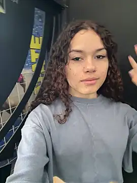 Maddisson quenn05 online show from March 2026 08:14:01 PM