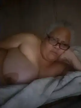 juicyboode online show from October 2025 09:03:01 PM