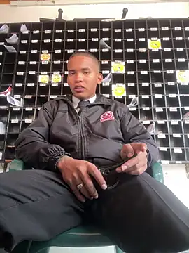 Danielalois online show from February 2026 02:35:01 PM