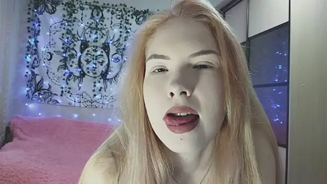 VETT KITTY online show from November 2025 06:23:02 AM