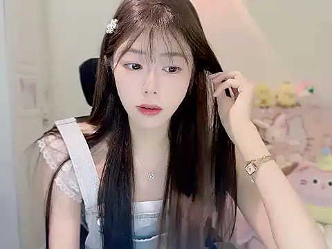 Onecutelittle online show from October 2025 06:06:02 AM