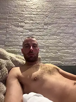 Rotteei1 online show from November 2025 09:15:02 PM