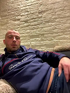 Rotteei1 online show from January 2026 10:26:01 PM