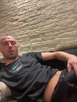 Rotteei1 online show from March 2026 10:44:01 AM