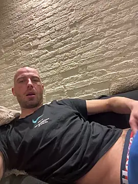 Rotteei1 online show from March 2026 06:19:01 AM