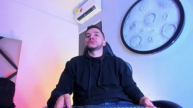 mike 257 online show from February 2026 11:50:01 AM