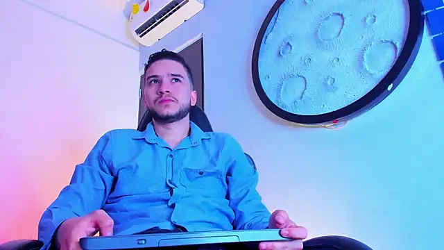 mike 257 online show from March 2026 11:28:02 AM