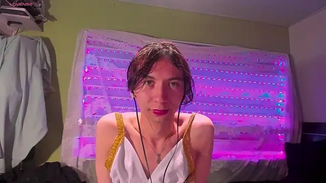 najimi uwu online show from November 2025 01:07:02 AM