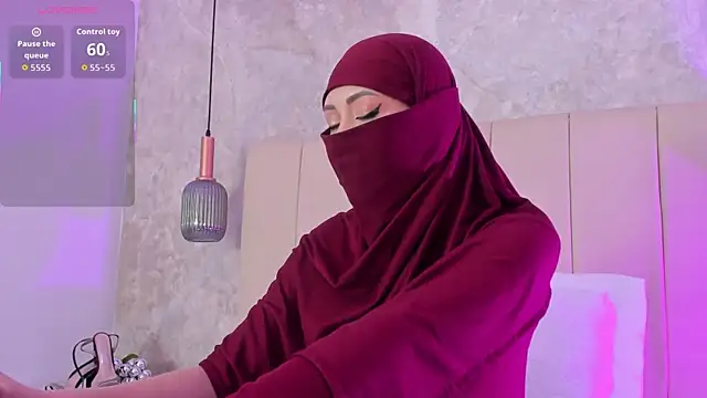 fatiima  online show from December 2025 01:39:02 PM