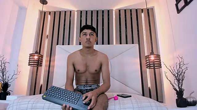 Natzuki 1 online show from February 2026 11:32:02 AM