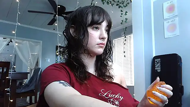 Snapshot of Trickylucy555 chatting on June 2026 06:18:02 PM Trickylucy555 online show from June 2026 06:18:02 PM