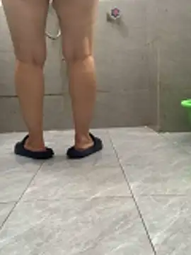 HinayLa online show from April 2026 03:27:02 PM