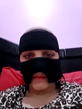 SandyAmr online show from April 2026 08:13:01 AM