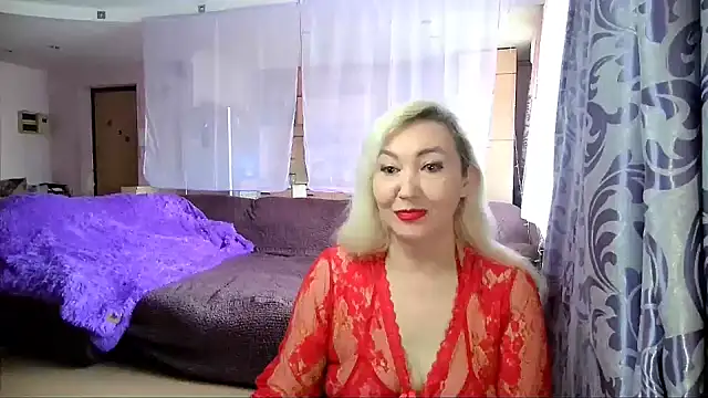 LadyKriss online show from November 2025 07:20:01 AM