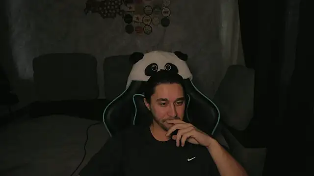 Pohyi  online show from March 2026 04:09:01 AM