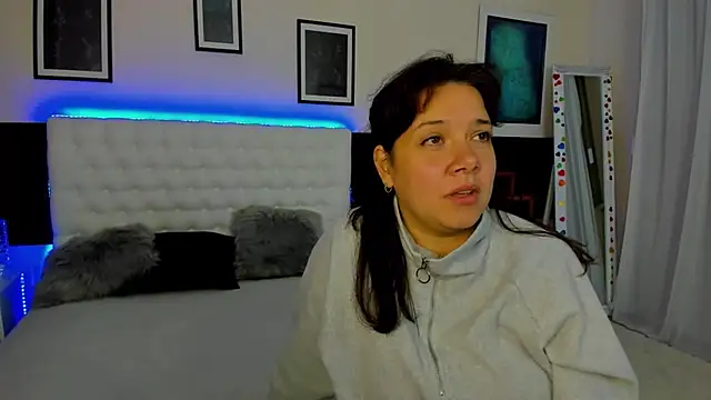 JulietteHarley online show from October 2025 02:17:02 PM