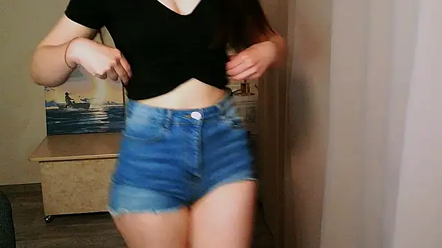 Cute Maria  online show from April 2026 07:06:02 PM