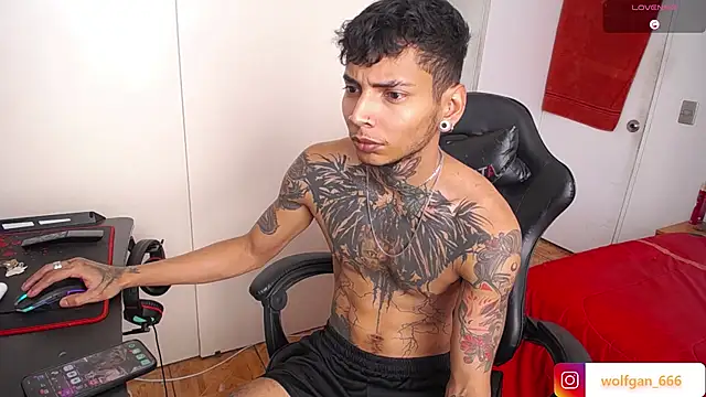 nathan aress6666 online show from April 2026 07:40:02 PM