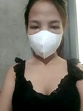 Snapshot of Lylylove68 chatting on October 2025 05:52:01 AM Lylylove68 online show from October 2025 05:52:01 AM