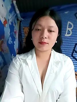 lisa-bae00 online show from April 2026 12:59:01 PM