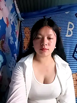Snapshot of lisa-bae00 chatting on April 2026 12:41:01 PM lisa-bae00 online show from April 2026 12:41:01 PM