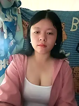 Snapshot of lisa-bae00 chatting on May 2026 12:04:01 AM lisa-bae00 online show from May 2026 12:04:01 AM