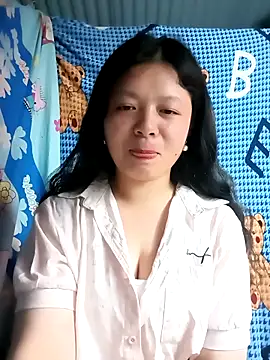 Snapshot of lisa-bae00 chatting on May 2026 12:10:01 PM lisa-bae00 online show from May 2026 12:10:01 PM