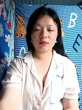 Snapshot of lisa-bae00 chatting on May 2026 02:45:01 PM lisa-bae00 online show from May 2026 02:45:01 PM