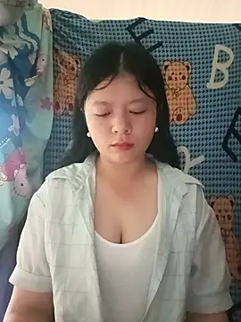 Snapshot of lisa-bae00 chatting on May 2026 11:22:02 PM lisa-bae00 online show from May 2026 11:22:02 PM