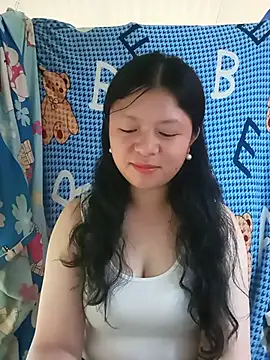 Snapshot of lisa-bae00 chatting on June 2026 12:37:01 AM lisa-bae00 online show from June 2026 12:37:01 AM
