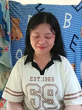 Snapshot of lisa-bae00 chatting on June 2026 12:47:01 AM lisa-bae00 online show from June 2026 12:47:01 AM