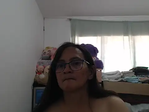 Snapshot of Kinkybela2025 chatting on October 2025 05:46:01 AM Kinkybela2025 online show from October 2025 05:46:01 AM