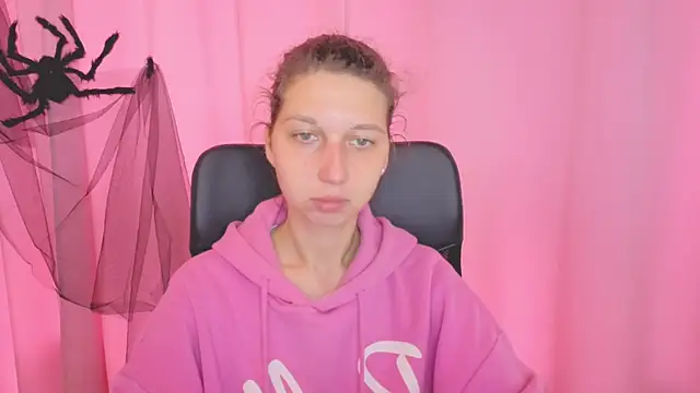 CuteEllii online show from October 2025 11:14:02 AM