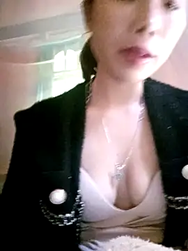 mekaka00 online show from December 2025 04:32:01 AM