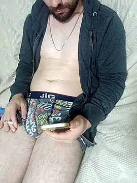 lazzzz09 online show from December 2025 06:48:02 PM